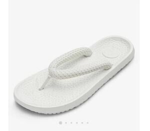 NWT allbirds Unisex Sugar Zeffer 2 - white / blizzard - Women 10 / Men 8